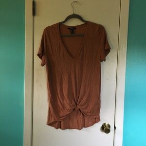 Oversized tee look with knot